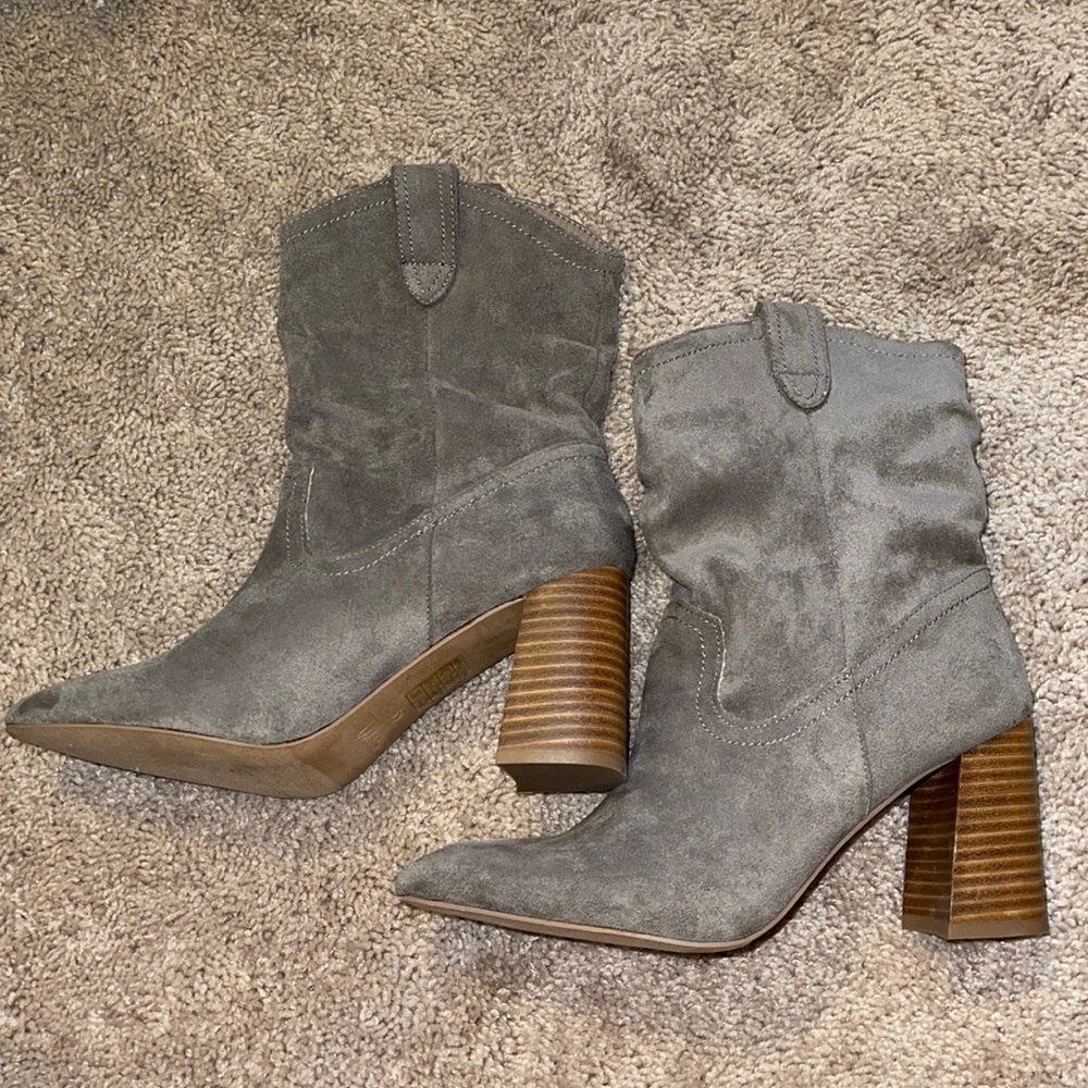 Mi.iM Grey Boots